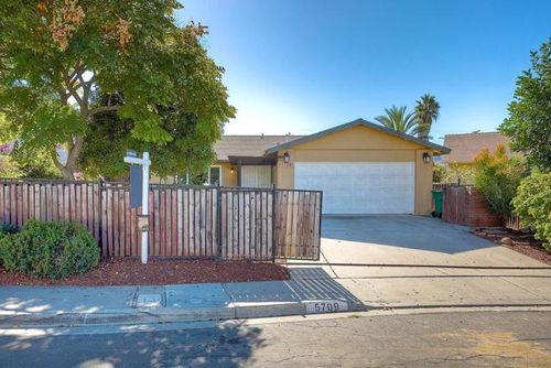  Altamont Dr, Paradise Hills, CA, 92139 | Card Image