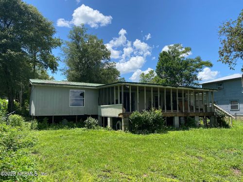 126 Mirror Lake Dr, Interlachen, FL, 32148-7368 | Card Image