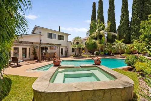 10328 Amaro Ct, San Diego, CA, 92124-1215 | Card Image