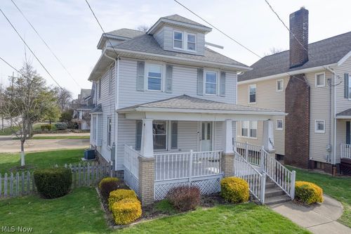 2495 Northland St, Cuyahoga Falls, OH, 44221-2738 | Card Image