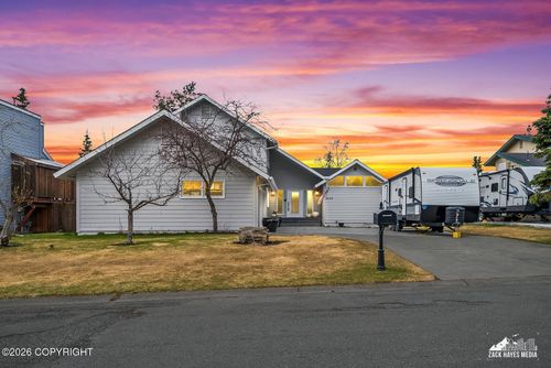 3840 Delwood Pl, Anchorage, AK, 99504-4429 | Card Image