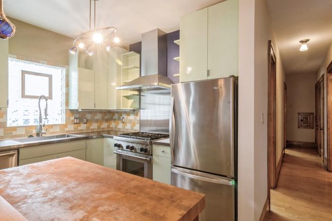 APT-1 - 2545 Bryant Ave S, Condo with 2 bedrooms, 1 bathrooms and null parking in MINNEAPOLIS MN | Image 8