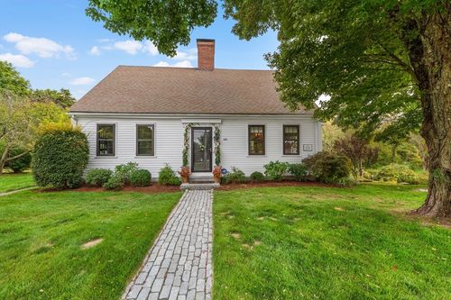 180 Elm St, Hanover, MA, 02339-2828 | Card Image