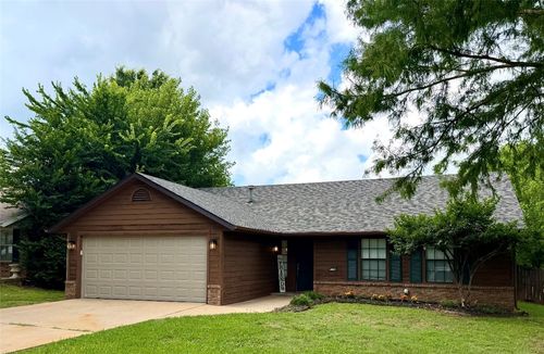 3154 W Shale St, Fayetteville, AR, 72704-6728 | Card Image