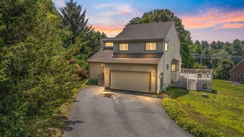 8 Farmall Way, Tewksbury, MA, 01876-1186 | Card Image