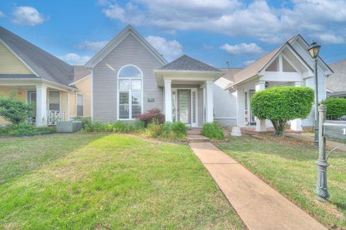 138 Harbor Creek Dr, Memphis, TN, 38103-8983 | Card Image