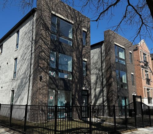 4152 S Michigan Ave, Chicago, IL, 60653-2118 | Card Image