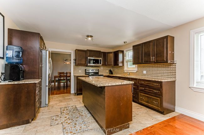 6892 Mitch Owens Rd, House other with 6 bedrooms, 5 bathrooms and 8 parking in Greely ON | Image 4