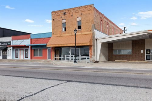 922 E Commerce St, Buffalo, TX, 75831 | Card Image