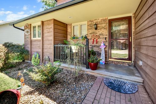 1424 W Lasalle St, Springfield, MO, 65807-4752 | Card Image