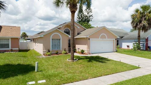 751 Country Woods Cir, Kissimmee, FL, 34744-4628 | Card Image