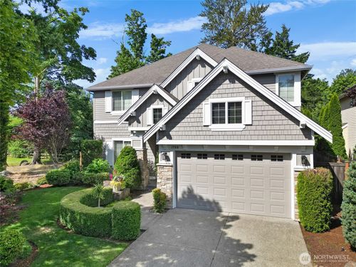 1799 271st Ave Se, Sammamish, WA, 98075-5980 | Card Image