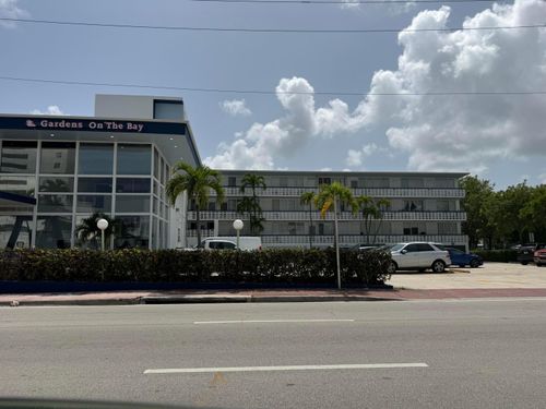 132-6484 Indian Creek Dr, Miami Beach, FL, 33141-5825 | Card Image