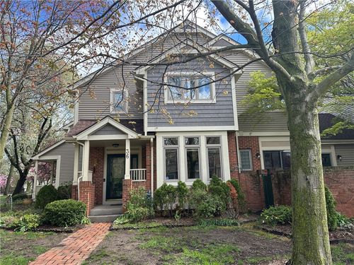 36 Adams St, Rochester, NY, 14608-2291 | Card Image