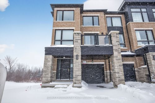 22 Blue Forest Cres, Barrie, ON, L4N | Card Image
