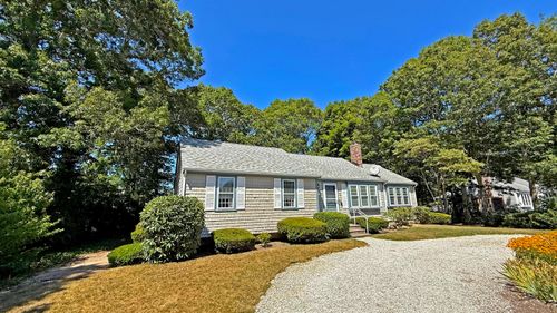 76 Braxton Rd, East Falmouth, MA, 02536-5135 | Card Image