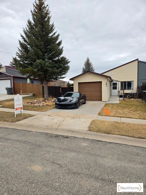 161 Lodgepole Dr, Evanston, WY, 82930-9235 | Card Image