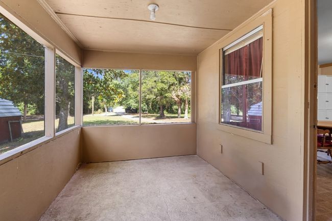 206 Ne 538 Th Ave, House other with 3 bedrooms, 2 bathrooms and null parking in OLD TOWN FL | Image 5