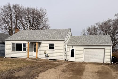 1968 River Rd, Windom, MN, 56101-1022 | Card Image