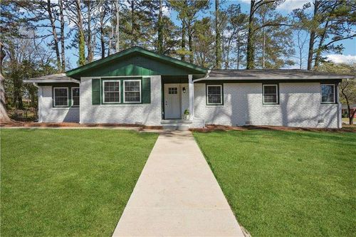 3970 Scott Dr, Forest Park, GA, 30297-1124 | Card Image