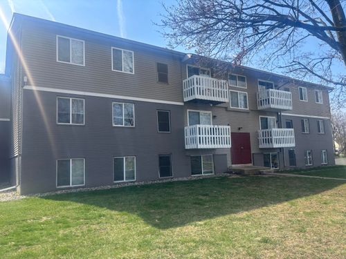 1-157 Canfield St, Milan, MI, 48160-1657 | Card Image