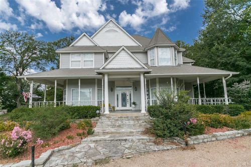 2600 Rosebud Ln, Richland Hills, TX, 76118-6730 | Card Image