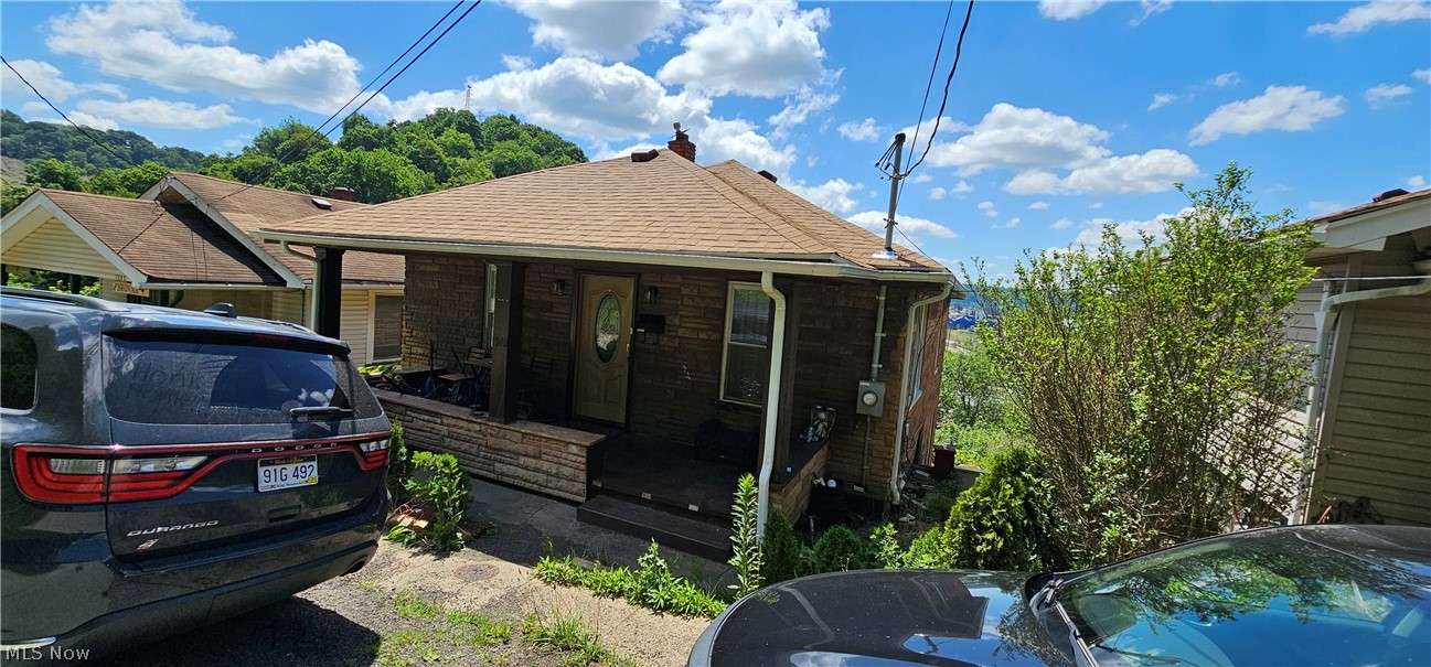Ridge Ave, Weirton, WV 26062