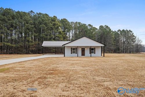 223 Morgan Ln, Section, AL, 35771-7384 | Card Image