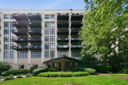 311-1525 Sangamon St, Chicago, IL, 60608-1066 | Card Image