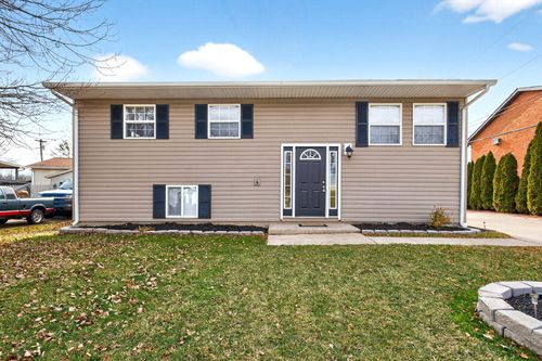 1729 Hocker Dr, New Carlisle, OH, 45344-2545 | Card Image