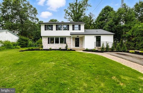 22 E Split Rock Dr, Cherry Hill, NJ, 08003-1331 | Card Image