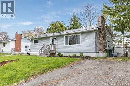 173 Gulliver Dr, Fredericton, NB, E3A5B1 | Card Image
