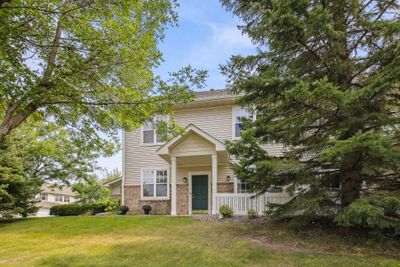 Beautiful end unit with mature trees and yard space to enjoy | Image 3