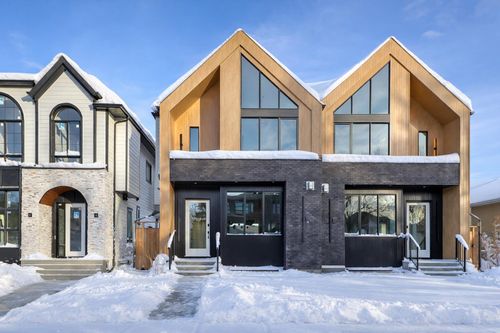2216 35 St Sw, Calgary, AB, T3E2X8 | Card Image