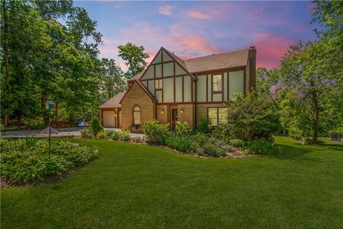 260 Chapel Dr, Elizabeth, PA, 15037-2547 | Card Image