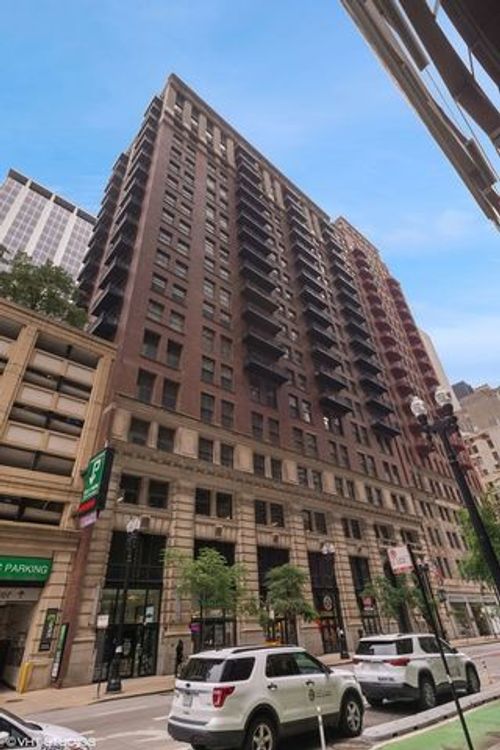 1505-212 W Washington St, Chicago, IL, 60606-3430 | Card Image