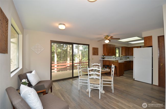 Large Space for Kitchen Table Plus Extra Seating | Image 16