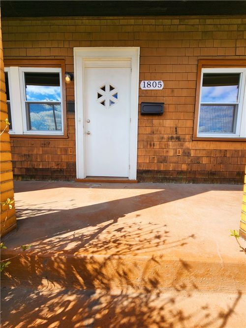 2216 Lutz Ave, Pittsburgh, PA, 15210-4354 | Card Image