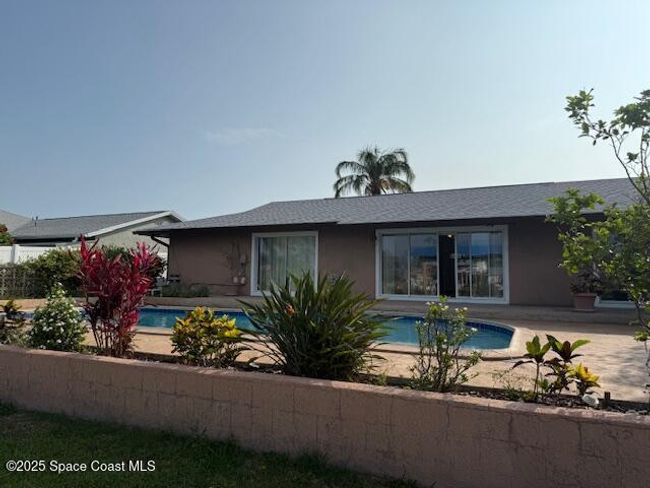 20 Crystal River Dr, House other with 3 bedrooms, 2 bathrooms and null parking in Cocoa Beach FL | Image 8