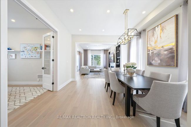 7 Maple Fields Cir, House other with 5 bedrooms, 4 bathrooms and 2 parking in Aurora ON | Image 7