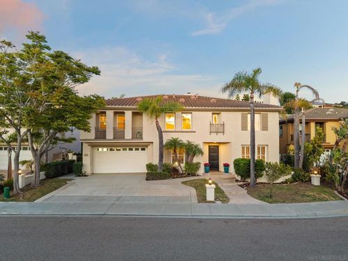 6584 Coneflower Dr, Carlsbad, CA, 92011-2514 | Card Image