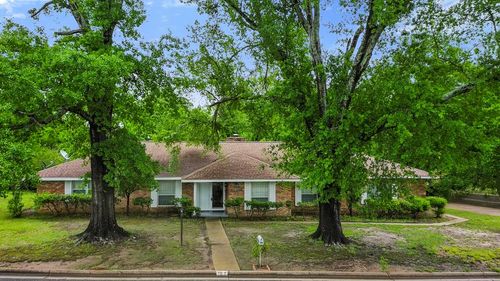 102 Nannie Ln, Palestine, TX, 75801-4716 | Card Image