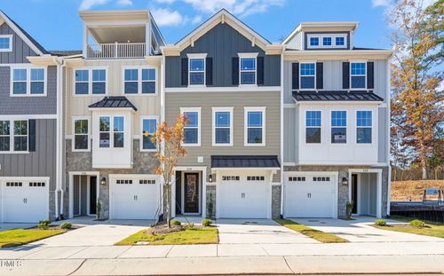 528 Plumleaf Ln, Durham, NC, 27703-8621 | Card Image