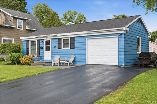 116 1/2 Schrouder St, East Syracuse, NY, 13057-2131 | Card Image