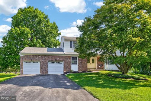 207 Allen Dr, EXTON, PA, 19341-1770 | Card Image