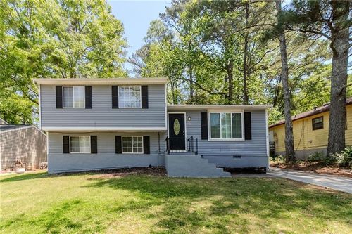 2092 Countydown Ln, Stone Mountain, GA, 30088-4316 | Card Image