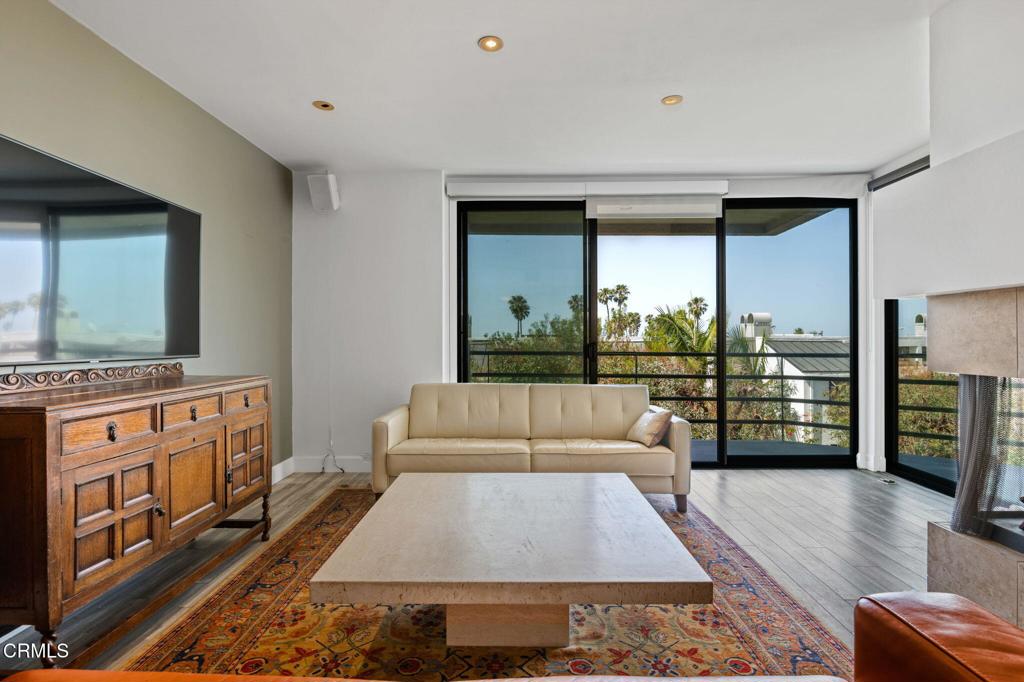 Residential in Santa Monica 3