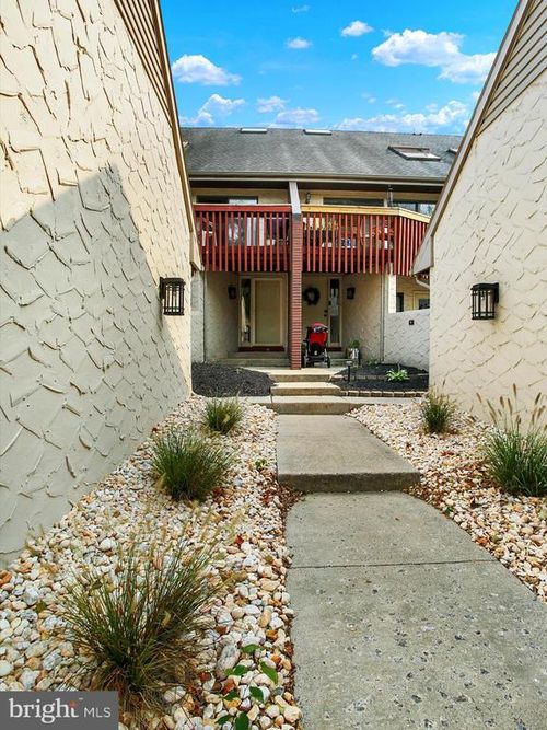 apt-6-591 Geneva Dr, MECHANICSBURG, PA, 17055-5464 | Card Image