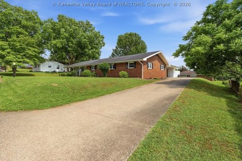 804 S Ritchie Ave, Ravenswood, WV, 26164-1435 | Card Image