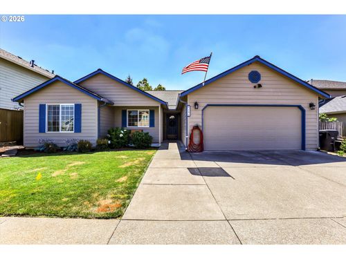 206 Hauser Ct, Molalla, OR, 97038-7360 | Card Image